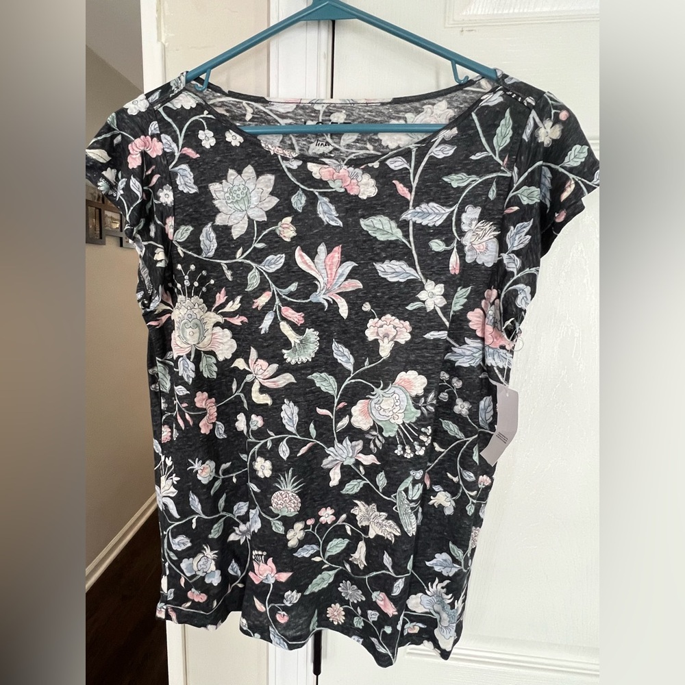 LOFT Black Floral Short Sleeve Tee - Picture 1 of 3